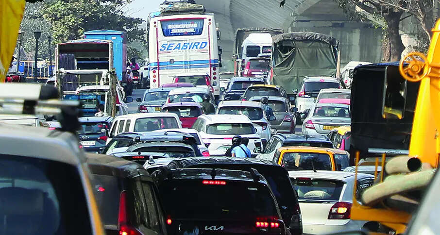 Commuters in distress with Porvorim road work diversions