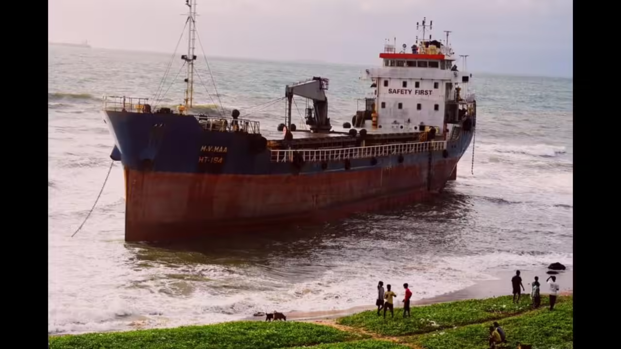 Nigeria arrests 22 Indian crew members: 31.5kg of cocaine found on merchant ship; vessel originated from Marshall Islands