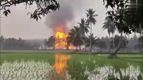 Andhra Pradesh: Massive gas leak at ONGC well in Konaseema triggers fire; villagers in panic