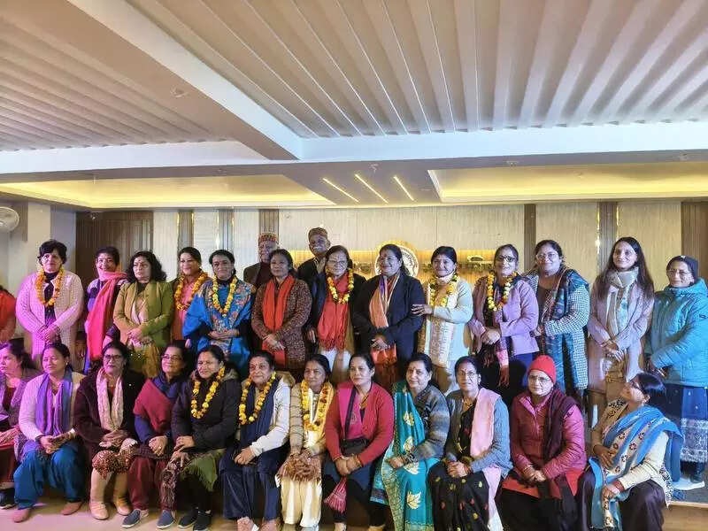 Pushpa Vaishnav re-elected president of women wing of Uttarakhand Mahaparishad