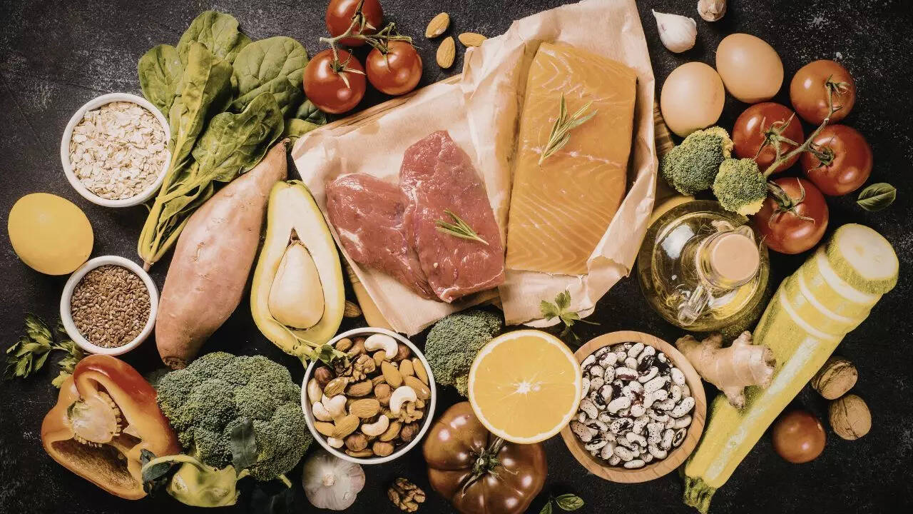 8 everyday foods that could help slow ageing naturally