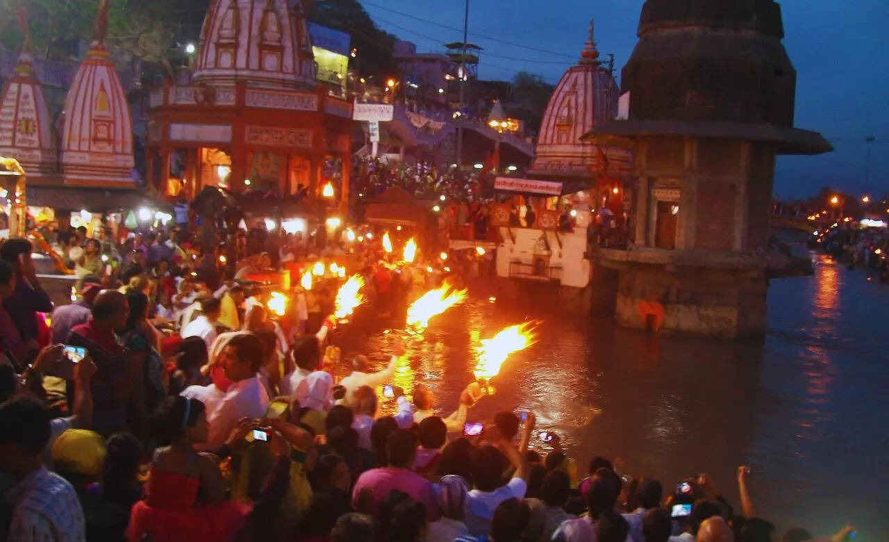 Uttarakhand: Govt mulls banning non-Hindus&rsquo; entry in 105 ghats of Haridwar; 1916 agreement in focus