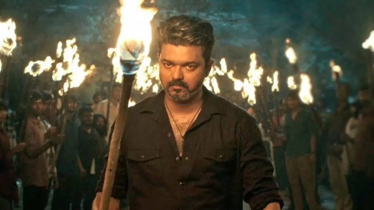 Vijay's 'Jana Nayagan' outperforms 'The RajaSaab' in pre-sales