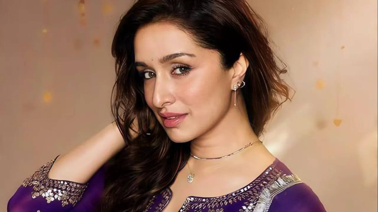 Shraddha Kapoor’s cheeky reply to fan’s wedding question sends the internet into frenzy