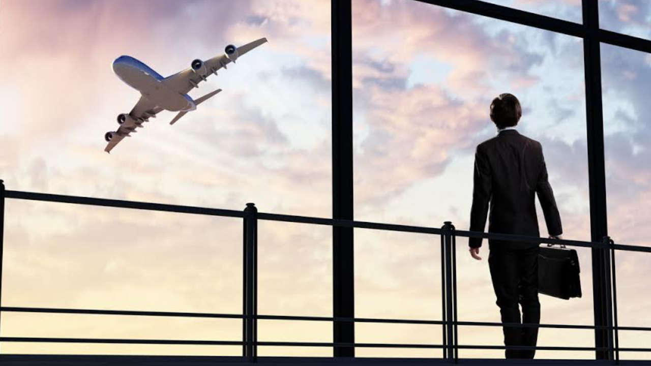 NRI confused whether to return for old parents or to stay abroad with children: 'I feel conflicted'