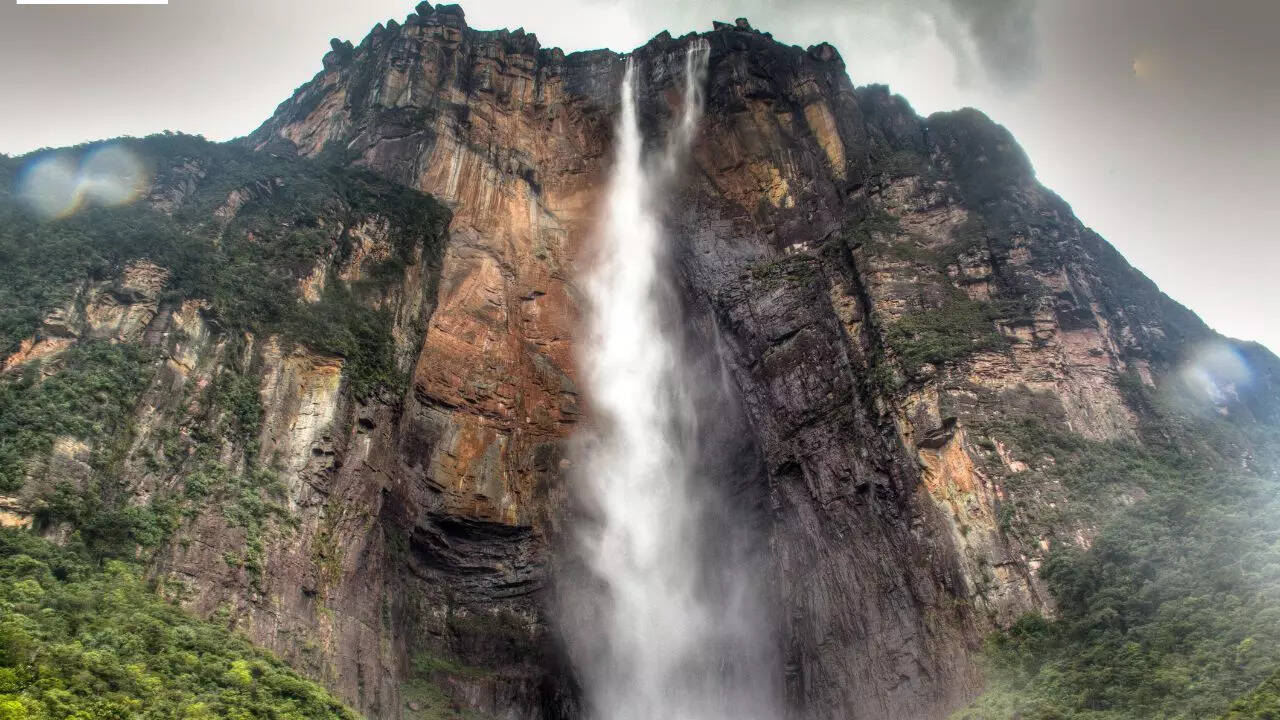 Here’s why world’s tallest waterfall in Venezuela disappears before it reaches the ground