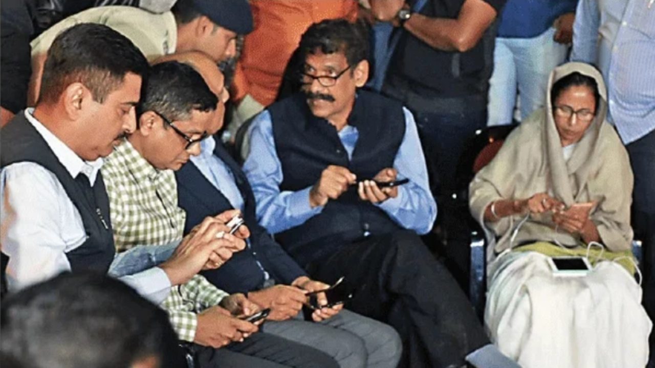 ED vs Mamata: On rewind mode, Didi dons street-fighter image; third time she took to streets in 10 yrs