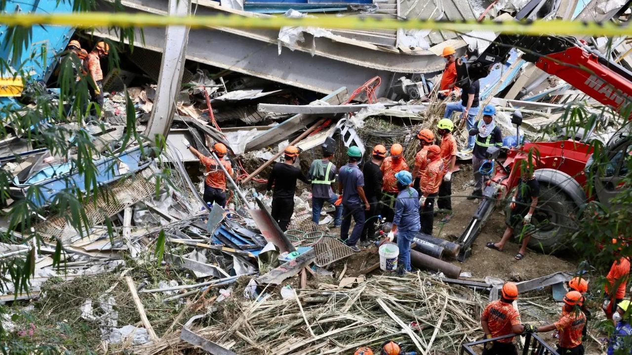 Garbage avalanche: Death toll rises in Philippines landfill collapse; 34 feared trapped