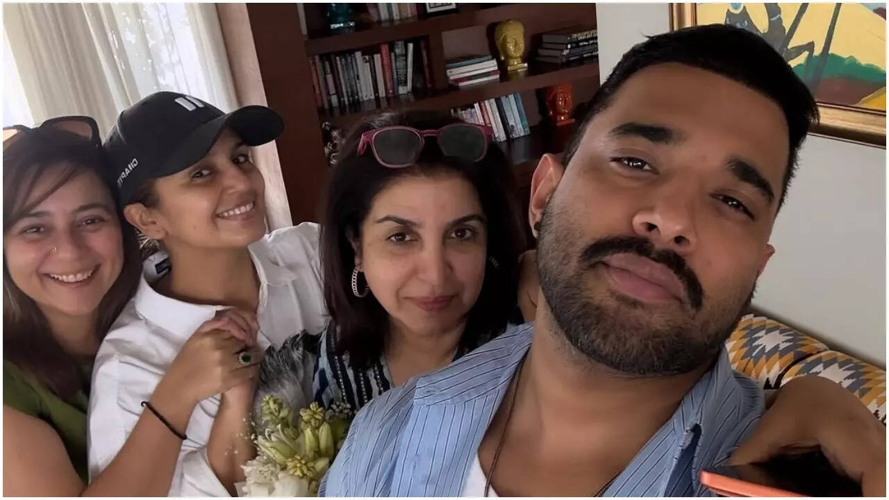 Huma Qureshi drops fun pics from Farah Khan's bash