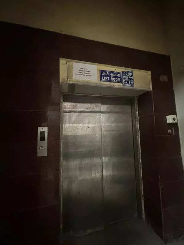 At RSRM hospital, expectant mothers climb stairs for care