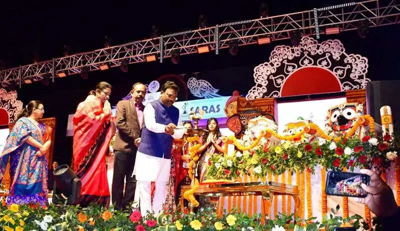 Sisir Saras fair begins in city