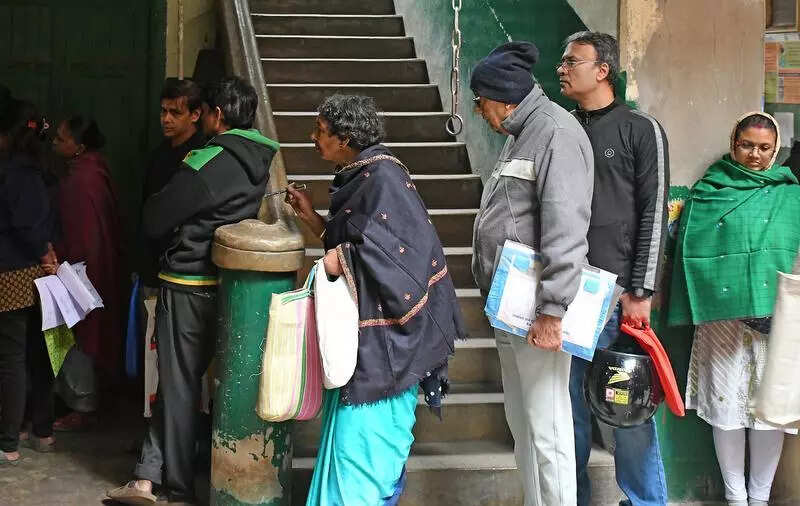 Didi questions EC’s ‘audacity’ in calling icons to SIR hearings