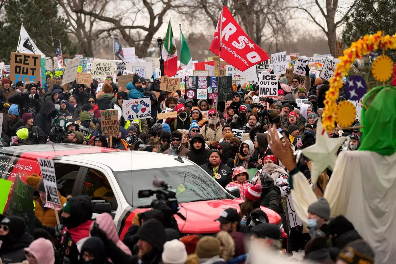 'ICE out for good’: Demonstrations erupt across the US after Renee Nicole Good’s fatal shooting
