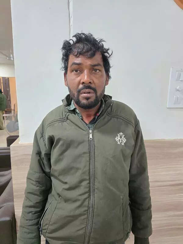 Man, who burgled 78 times, arrested again