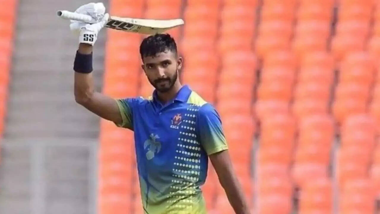 Vijay Hazare Trophy QFs: Mayank, Padikkal off to solid start vs Mumbai