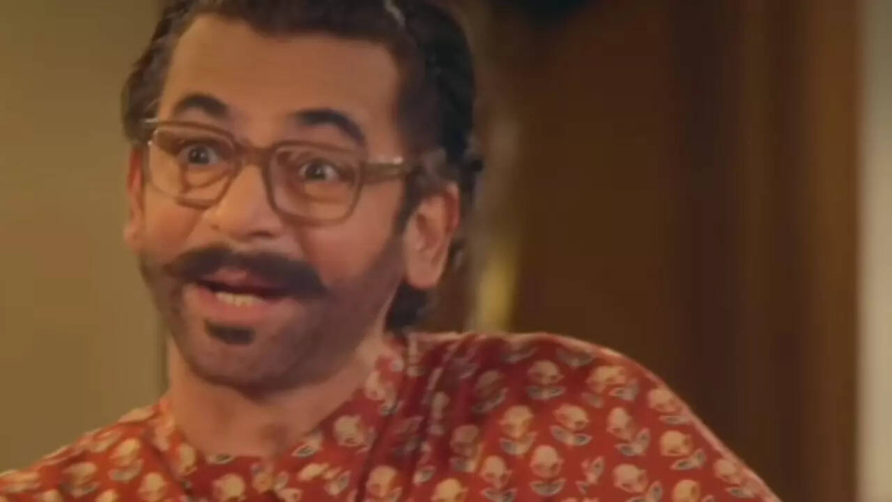 'Happy Patel: Khatarnak Jasoos' promo: Aamir gets kicked out