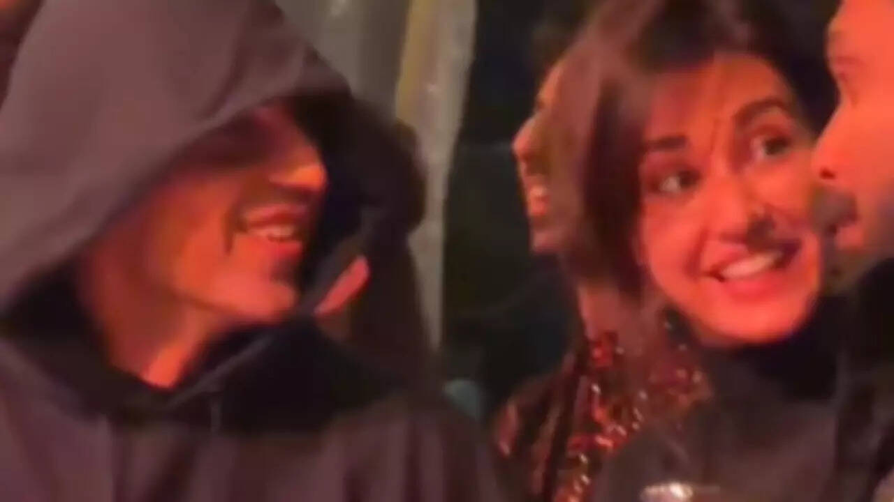 Disha dating Talwinder? Couple spotted holding hands