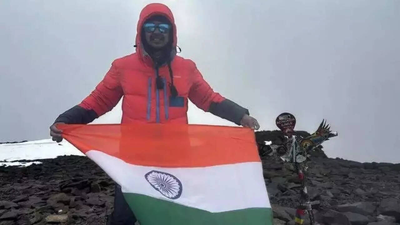 Coding by day, climbing by choice: Bengaluru techie scales South America’s highest peak Mt Aconcagua; braves −40°C, snowstorms