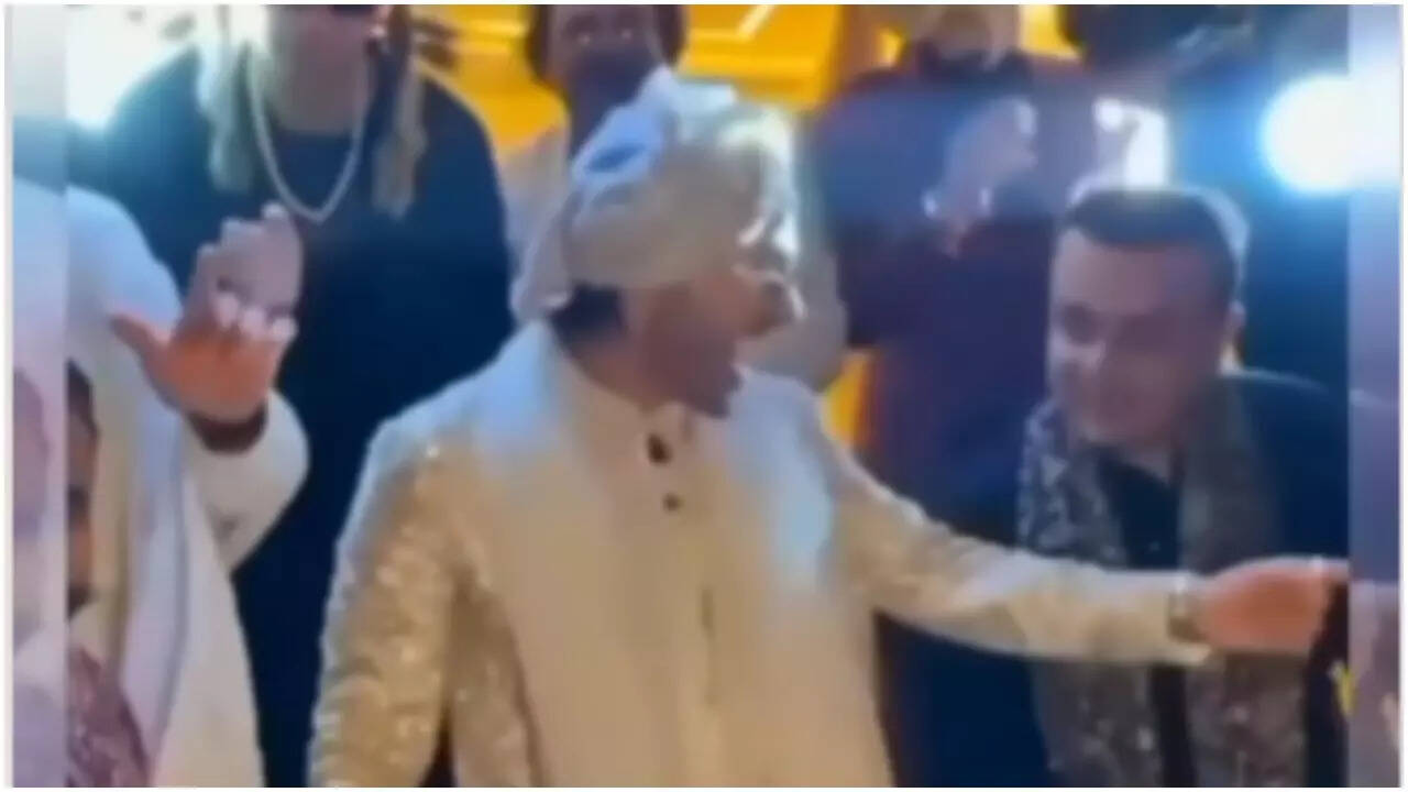 Stebin Ben dances to ‘Saajan Ji Ghar Aaye’