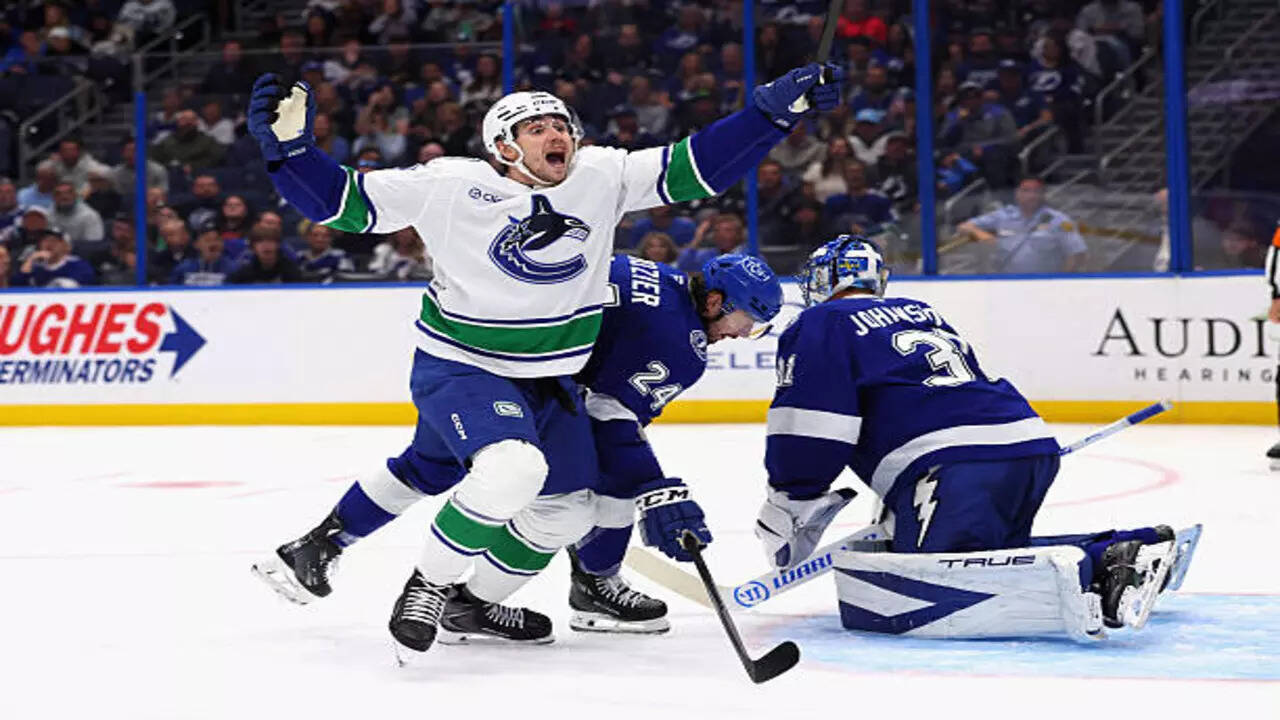 Canucks open to trading nearly entire roster after loss to Maple Leafs