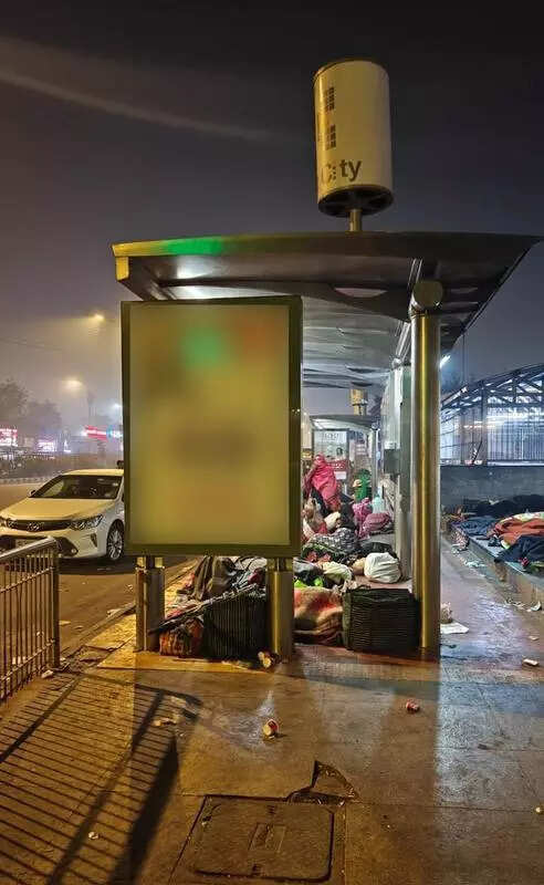 Set up temporary shelters to protect homeless visiting hospitals during cold wave: HC