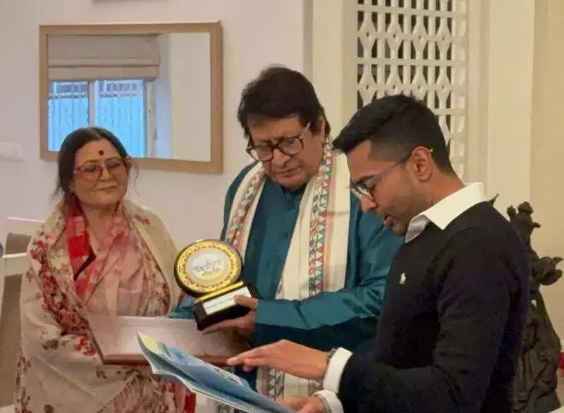 Our govt showed Atmanirbhar Bangla: Abhishek at film launch