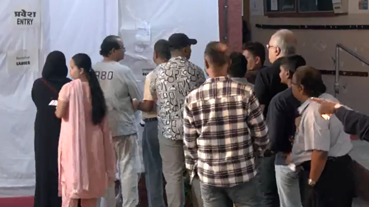 Thursday thriller: Mahayuti vs Thackeray cousins in BMC battle