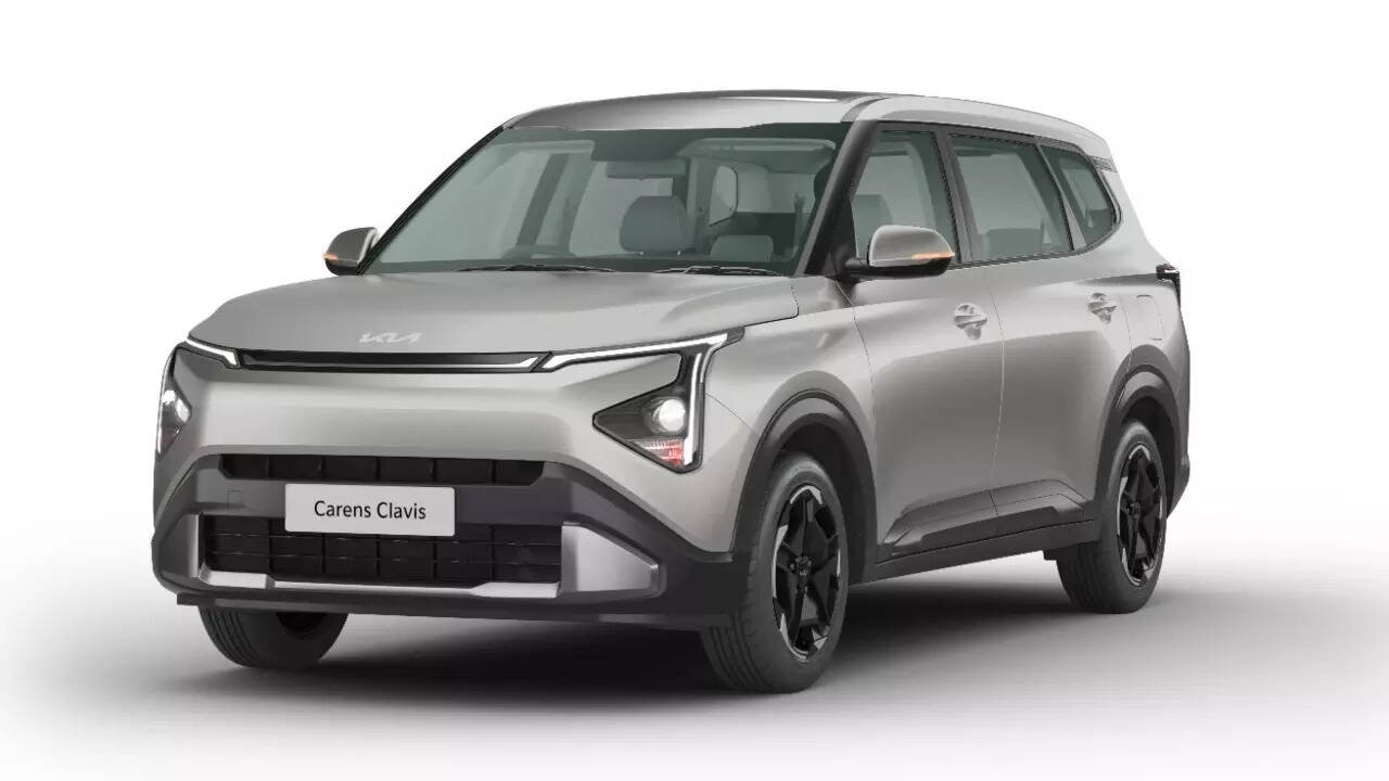 Kia Carens Clavis gets new HTE(EX) variant: Here's what has changed
