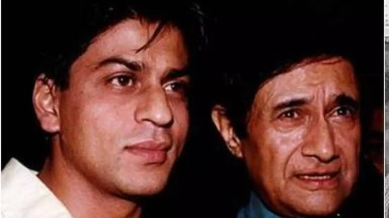 Dev Anand told SRK to stop smoking: 'Tu accha ladka hai'