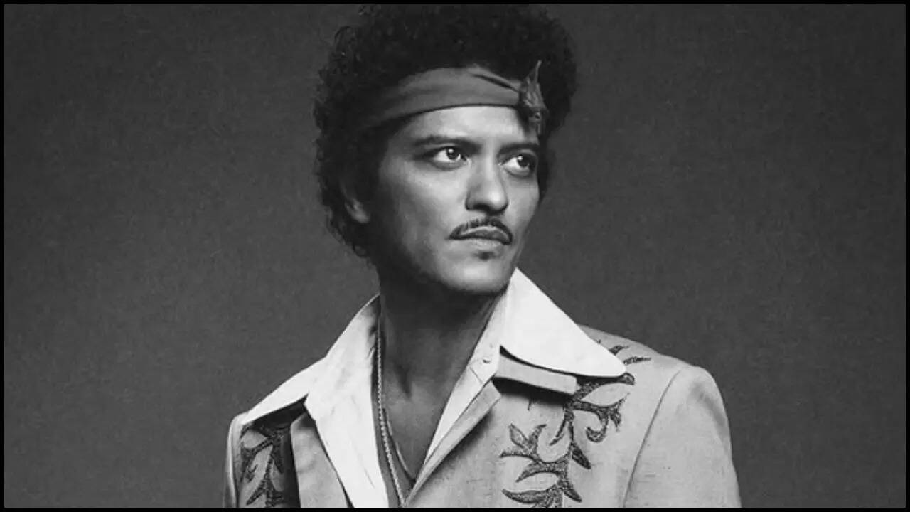 Bruno Mars expands solo stadium tour to 70 shows