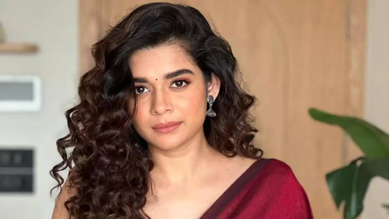 'What was more difficult was slapping Vir Das': Mithila Palkar