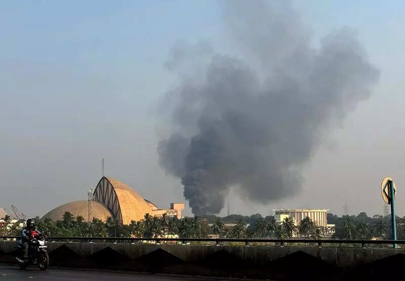 Topsia sofa factory blaze in Kolkata spreads panic, buildings evacuated