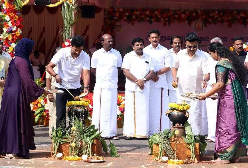 City empties out as people go home for Pongal