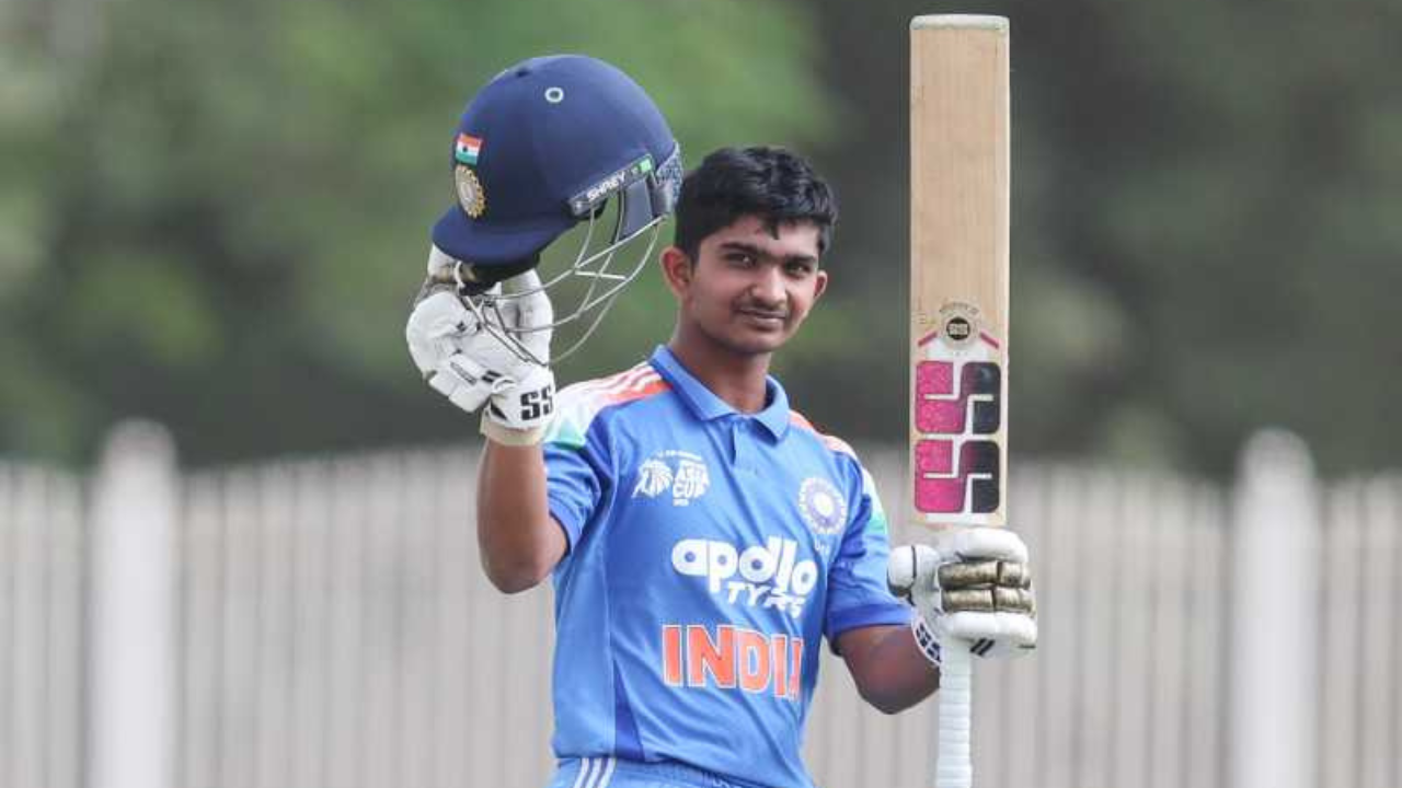 IND vs BAN U19 WC: India U19 in trouble as seven wickets down, hopes rest on Kundu
