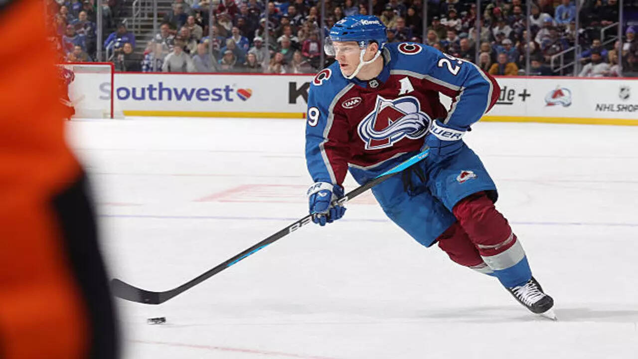 Nathan MacKinnon net worth: Avalanche star’s earnings, investments revealed