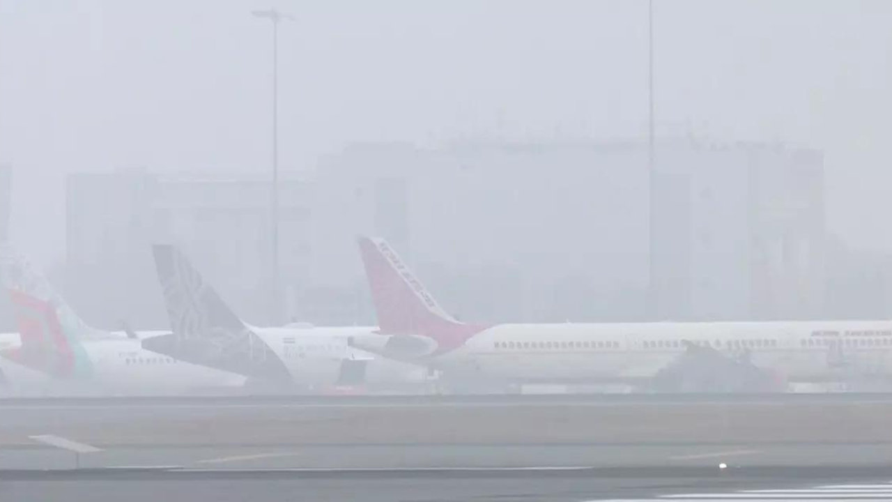 ‘Low visibility’: Delhi airport issues advisory for ‘dense fog’; passengers urged to plan ‘extra travel time’