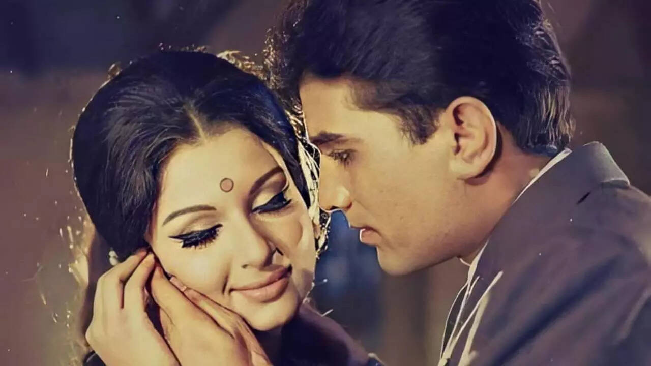 How Rajesh Khanna almost said no to Sharmila Tagore's Aradhana