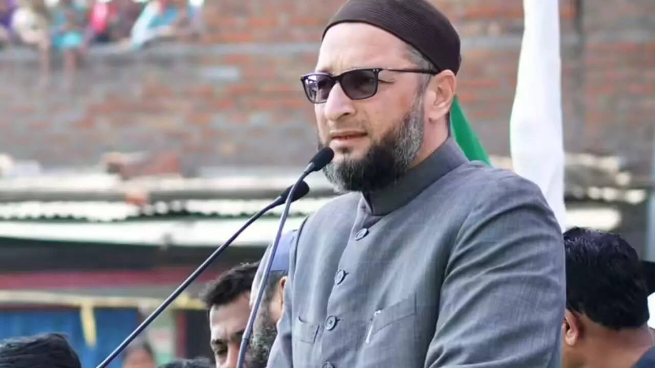 Maha election ‘tie-up’: Asaduddin Owaisi says no alliance with BJP or NDA; AIMIM corporators asked to withdraw Akot support