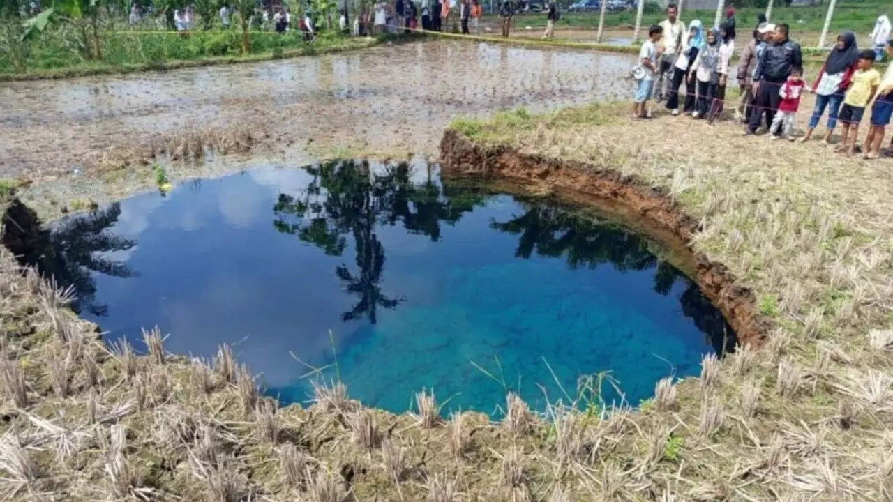 Villagers drank sinkhole water as a ‘miracle cure’, until officials found dangerous bacteria