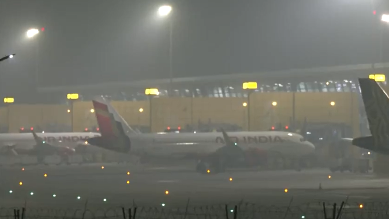 Delhi chokes again: AQI ‘severe’ at 418; flights ops hit due to dense fog