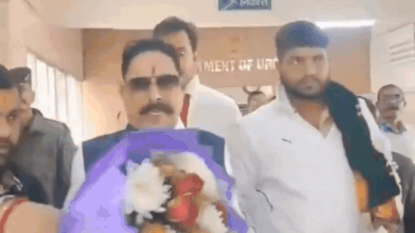 ‘Blowing good governance in smoke’: Bihar JD(U) MLA Anant Singh smokes inside hospital; triggers row