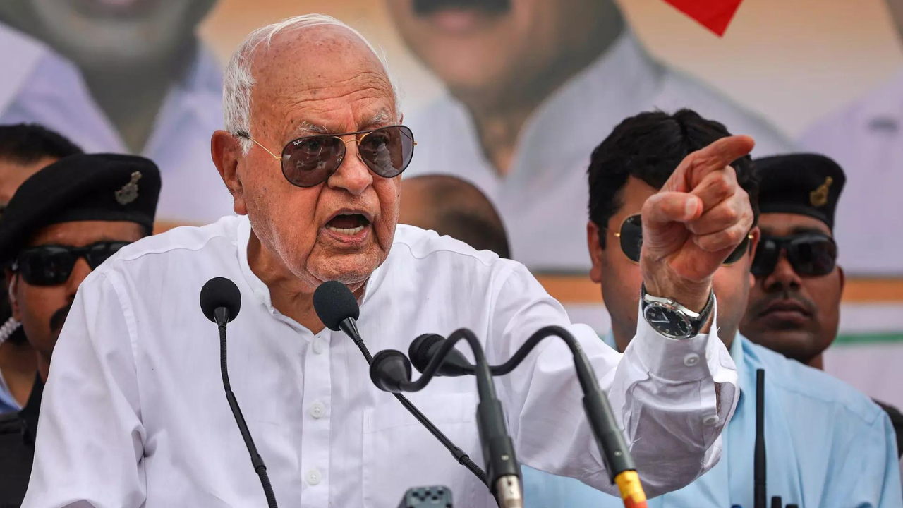 No one stopped Pandits from returning to Kashmir: Farooq