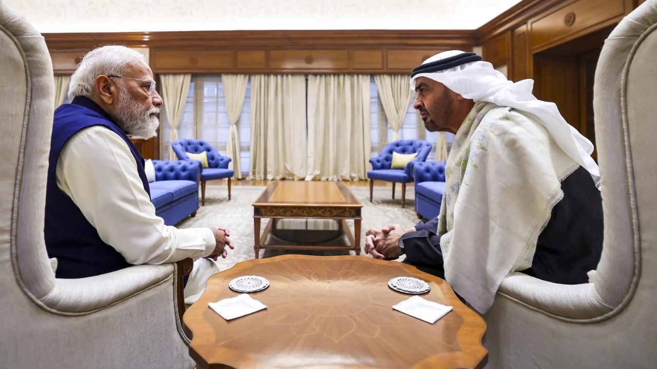 PM Modi welcomes UAE president, wife with traditional Indian gifts