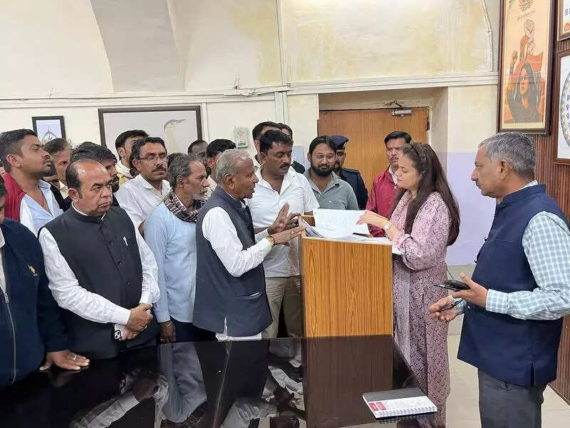 msid 126854348,imgsize 62248 https://jaipur.visitinrajasthan.com/wp-content/uploads/2023/10/cropped-cropped-R-2.png