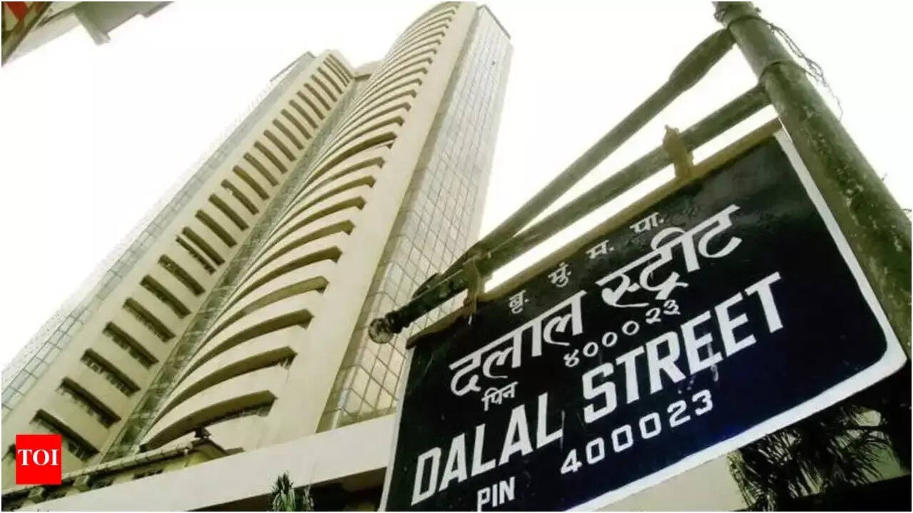 Sensex swings 1.3k pts, ends below 82k