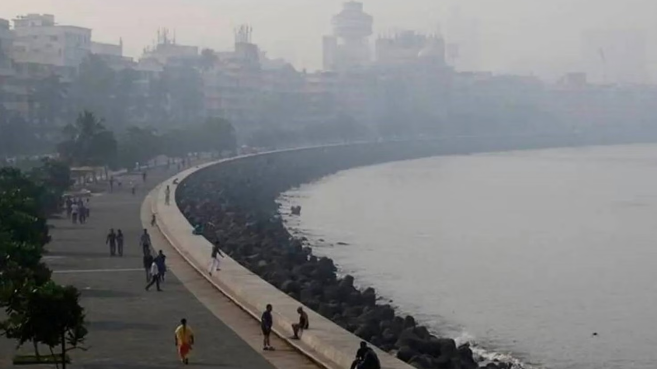 Mumbai weather today: Sunny skies, warm temperatures; air quality alert