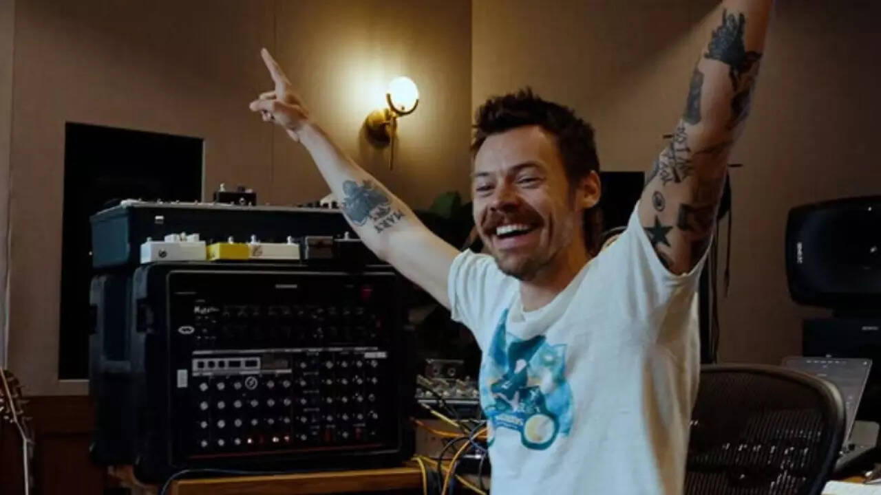 Harry Styles releases first single ‘Aperture’ from upcoming album