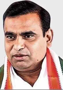 Chamala urges Kishan to order SCCL tender inquiry