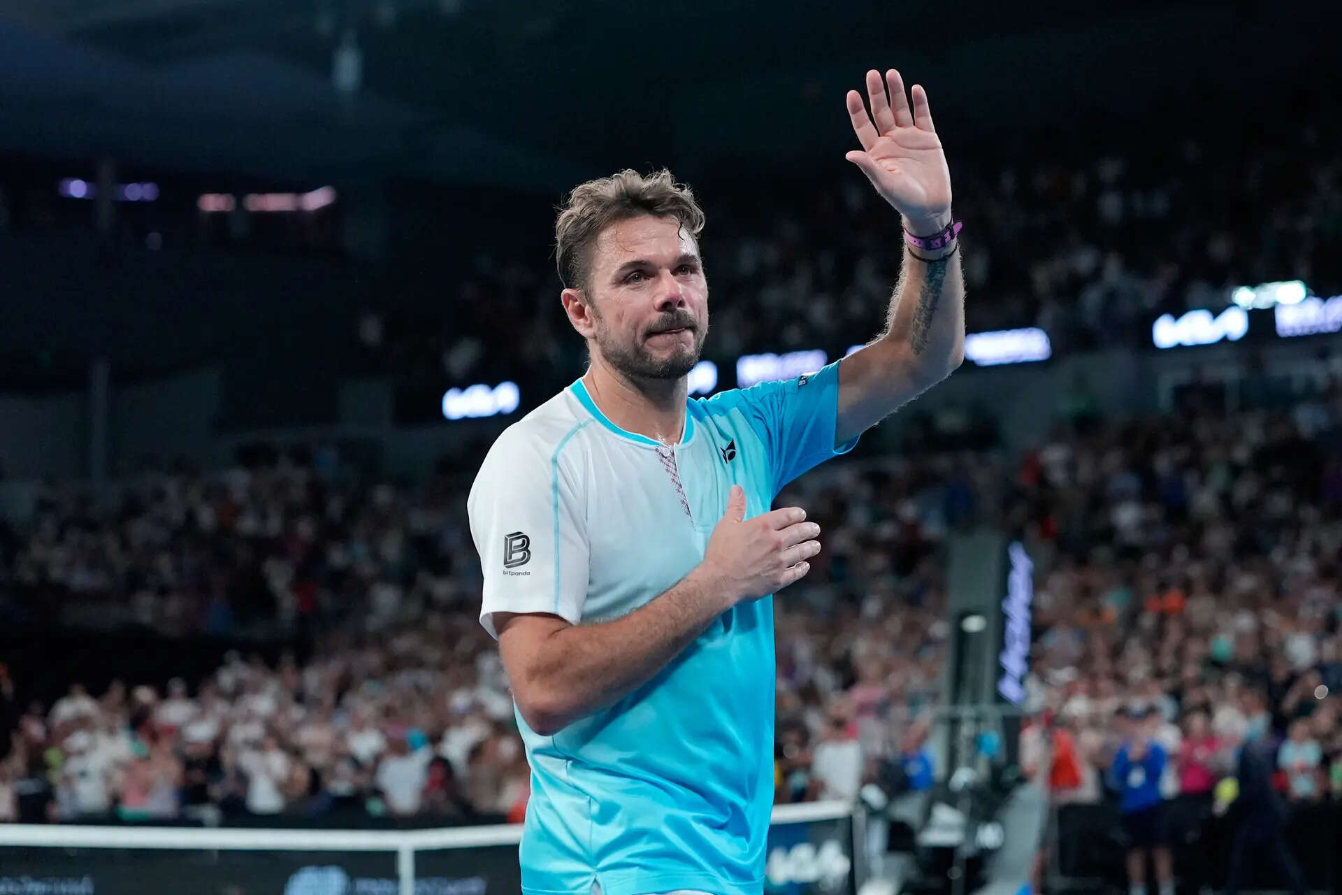 Heroic Australian Open farewell for Stan Wawrinka in loss to Taylor Fritz