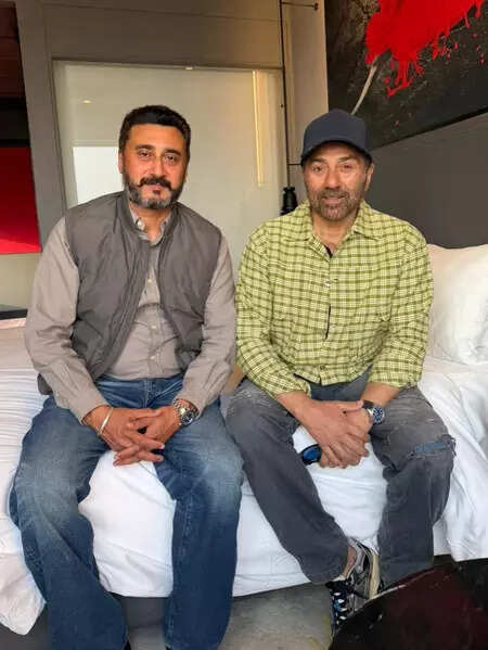 Border 2: Sunny Deol meets Param Vir Chakra hero’s family